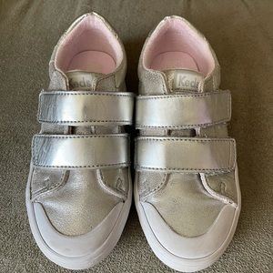 Keds Toddler girls Courtney hook and loop sneaker